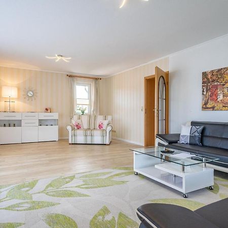 Pension Bergen Берген-ауф-Рюген Экстерьер фото