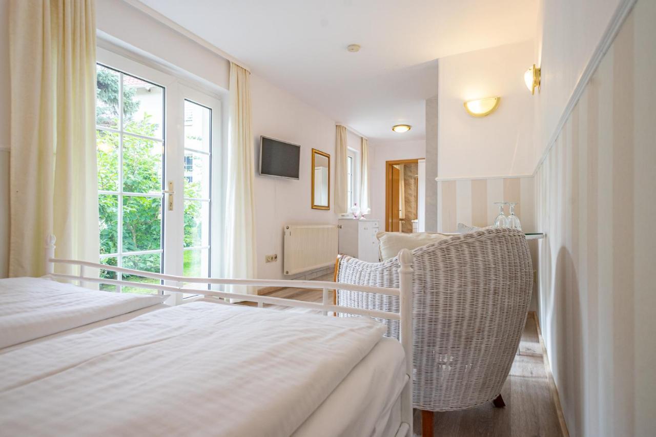 Pension Bergen Берген-ауф-Рюген Экстерьер фото
